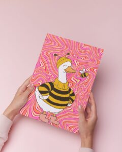 Bee Happy — Arı Kazaklı Ördek — Dopamine Decor Studio poster
